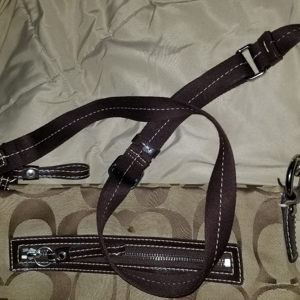 Coach purse - Picture 2 of 6